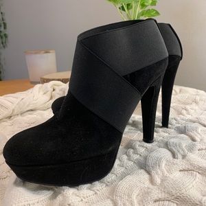 Stuart Weitzman Black Stiletto Heels Size 6